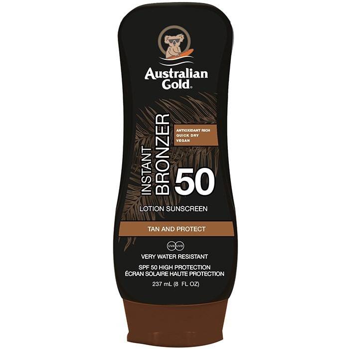 Une protection parfaite contre les UVA et UVB, une couleur brun foncé naturelle rapide et un excellent soin de la peau. 