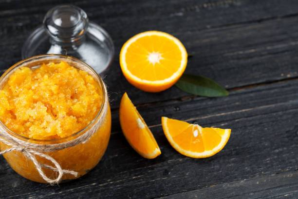 Gommages corporels pour les peaux masculines