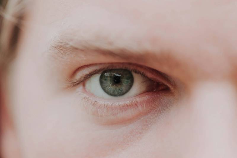 Signes de fatigue un regard plus lumineux